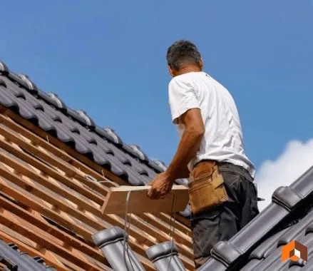 instalación de vigas y estructura de madera para tejados en Vitoria